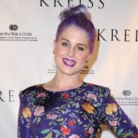 Kelly Osbourne : Après le gris, elle ose la chevelure violette
