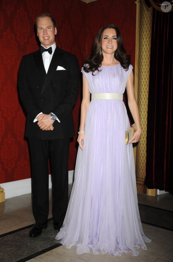 Le prince William et Kate Middleton, duc et duchesse de Cambridge, ou plutôt leurs doubles de cire au musée Madame Tussauds de New York.