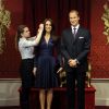 Le prince William et Kate Middleton, duc et duchesse de Cambridge, ou plutôt leurs doubles de cire au musée Madame Tussauds de Londres.