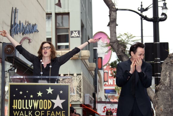 Joan Cusack est présente pour son petit frère John Cusack qui reçoit son étoile sur le Walk Of Fame d'Holywood Boulevard à Los Angeles, le 24 avril 2012.