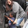 Sandra Bullock part chercher son fils Louis à l'école, le mardi 24 avril, à Los Angeles.