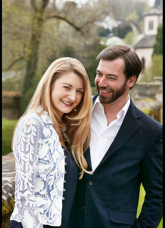 Le prince Guillaume, grand-duc héritier de Luxembourg, et sa fiancée la comtesse Stéphanie de Lannoy. Leurs fiançailles ont été annoncées le 26 avril 2012.