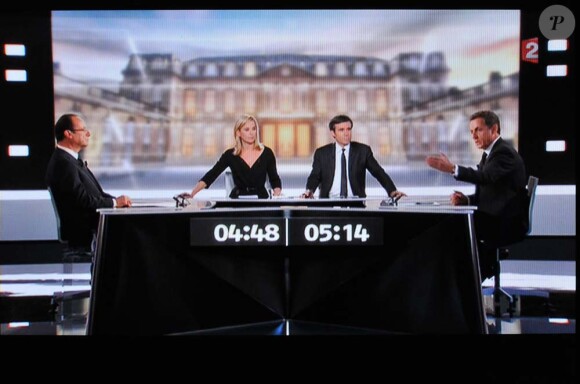 Capture d'écran du débat de l'entre-deux tours, orchestré par Laurence Ferrari et David Pujadas, qui s'est déroulé au Studio 107, à La Plaine Saint-Denis, le 2 mai 2012.