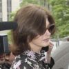 Linda Evangelista arrive au tribunal des affaires familiales de New York, le jeudi 3 mai 2012, pour son audience face à l'homme d'affaires François-Henri Pinault.
