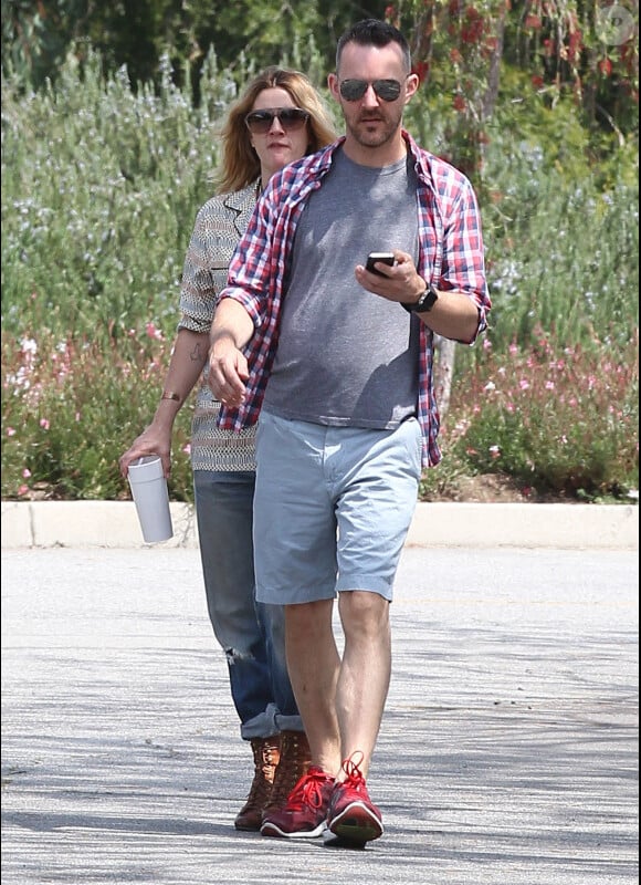Drew Barrymore, enceinte, se rend à un shooting photo à San Marino, en Californie, le 30 avril 2012