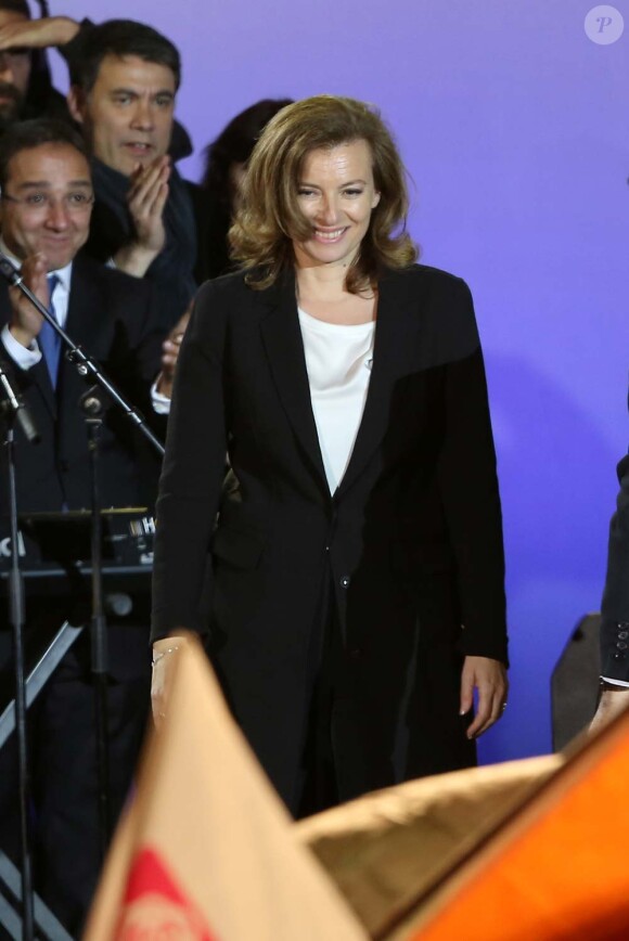 Valérie Trierweiler sur la place de la Cathédrale à Tulle. Il est 21h30, le dimanche 6 mai. François Hollande vient d'être élu président de la République.