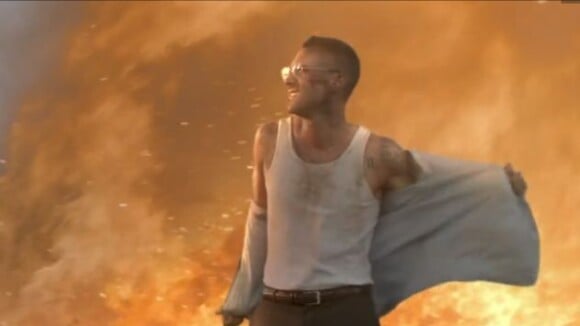 Maroon 5, le clip Payphone : Adam Levine joue les héros mais oublie l'essentiel