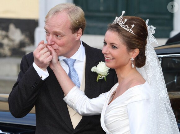 Le prince Carlos et la princesse Annemarie de Bourbon-Parme, ici lors de leur mariage religieux le 20 novembre 2011 à l'abbaye de la Cambre (Bruxelles), ont eu leur premier enfant le 9 mai 2012 à La Haye : une petite princesse Luisa.