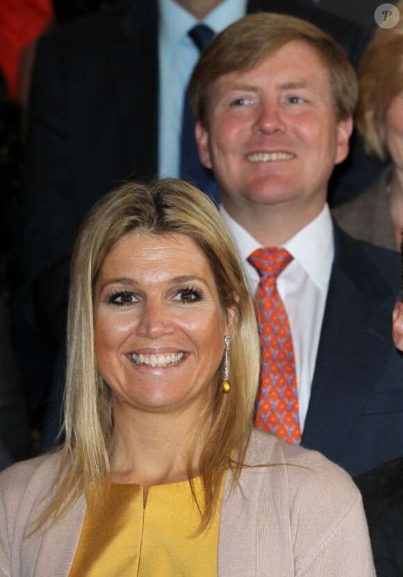 Le prince Willem-Alexander et la princesse Maxima, au palais Noordeinde à La Haye le 15 mai 2012, pour la remise des Prix Pommes d'Oranje (Apeltjes van Oranje) du fonds Orange.