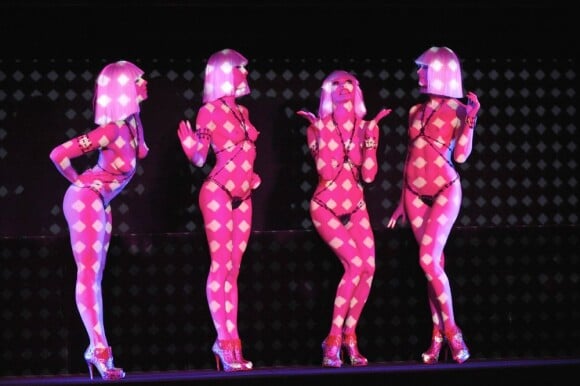 Le spectacle de Feu, imaginé par Christian Louboutin, au Crazy Horse, le 29 février 2012.
