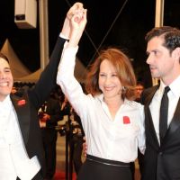 Cannes 2012 : Nathalie Baye devance avec grâce une Petra Nemcova scintillante
