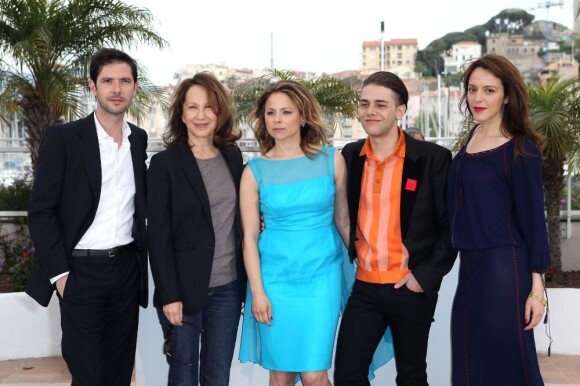 Avec le réalisateur Xavier Dolan, 23 ans, Melvil Poupaud, Nathalie Baye, Suzanne Clément et Monia Chokri ont présenté Laurence Anyways au Festival de Cannes le 19 mai 2012.