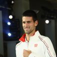 Novak Djokovic présente sa nouvelle tenue pour Roland Garros issue de sa collaboration avec son nouvel équipementier Uniqlo le 23 mai 2012 à Paris