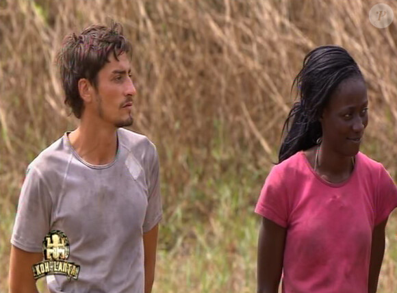 Claude et Coumba dans Koh Lanta - La Revanche des héros le samedi 26 mai 2012 sur TF1
