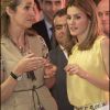 Felipe et Letizia d'Espagne inauguraient le 25 mai 2012 le 71e Salon du livre de Madrid, en présence également de l'infante Elena.