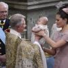Vidéo du baptême de la princesse Estelle de Suède, premier enfant de la princesse Victoria et du prince Daniel, au palais Drottningholm, à Stockholm, le 22 mai 2012.