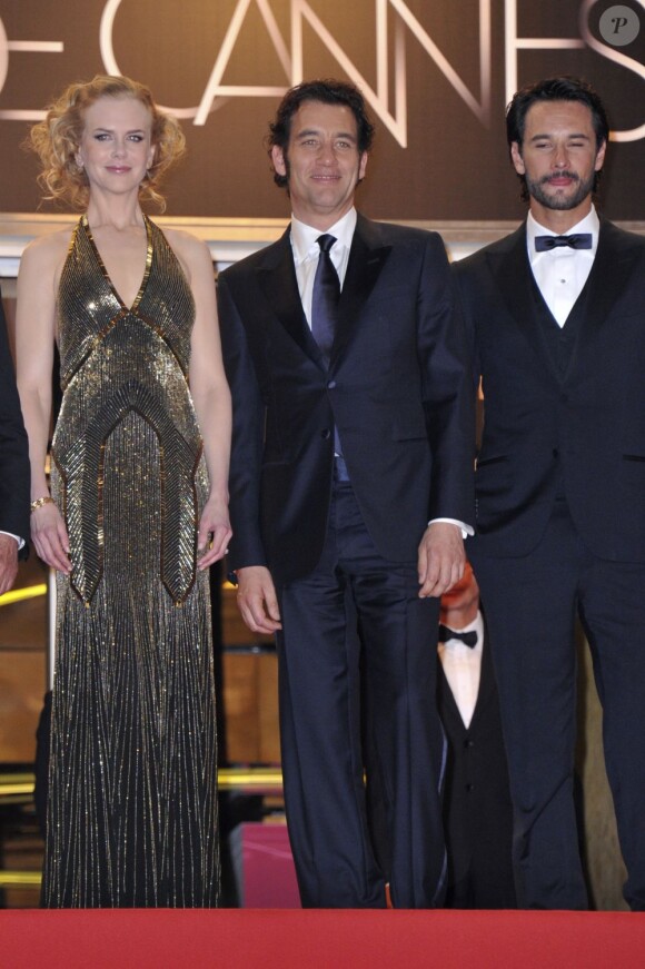Nicole Kidman, Clive Owen et Rodrigo Santoro montent les marches du Festival de Cannes pour Hemingway & Gellhorn. Le 25 mai 2012.