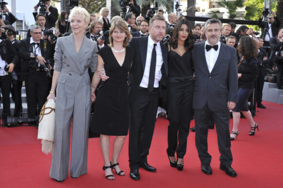 Le jury d'Un certain regard lors de la montée des marches pour le film Mud au Festival de Cannes le 26 mai 2012