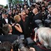 Sting et Trudie Styler provoquent la frénésie des photographes lors de la montée des marches pour le film Mud au Festival de Cannes le 26 mai 2012