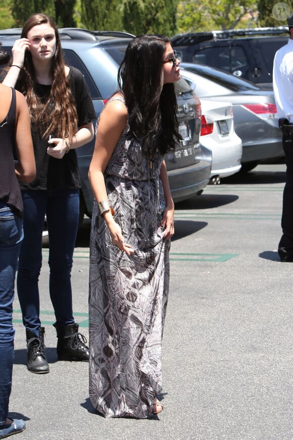 Justin Bieber et Selena Gomez, après la bagarre qui a opposé le chanteur à un photographe, le 27 mai 2012 à Los Angeles