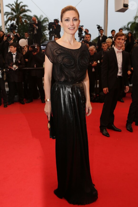 Julie Gayet, représentante de l'élégance française au Festival de Cannes 2012.
