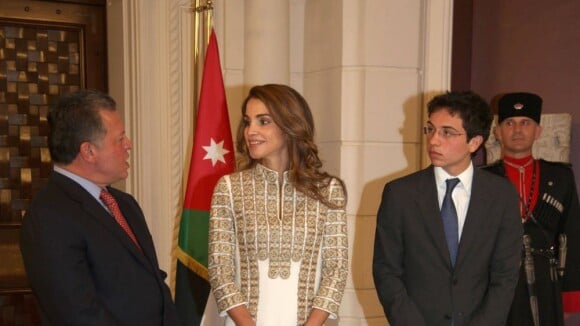 Rania de Jordanie, avec son fils Hussein, illumine la Fête de l'indépendance