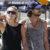 Tendres, Sharon Stone et son nouvel amoureux Martin Mica à Venice Beach, à Los Angeles le 29 mai 2012