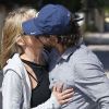 Fous d'amour, Sharon Stone et son nouvel amoureux Martin Mica à Venice Beach, à Los Angeles le 29 mai 2012