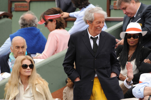 Jean Rochefort et Cyrielle Clair lors du match entre Jo-Wilfried Tsonga et Novak Djokovic le 5 juin 2012 à Roland-Garros