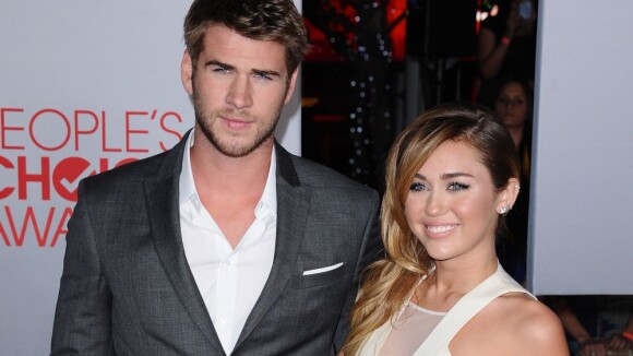 Miley Cyrus : Sa bague de fiançailles est sublime, Liam Hemsworth est fou d'elle