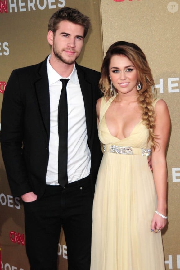 Miley Cyrus et Liam Hemsworth à Los Angeles le 11 décembre 2011