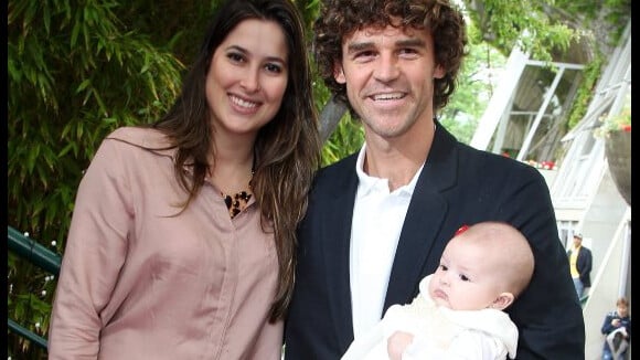Roland-Garros : Gustavo Kuerten, père attendri devant sa petite Maria Augusta