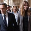 Nicolas Sarkozy et son épouse Carla Bruni-Sarkozy sont allés voter au lycée Jean de la Fontaine dans le 16e arrondissement de Paris le 10 juin 2012