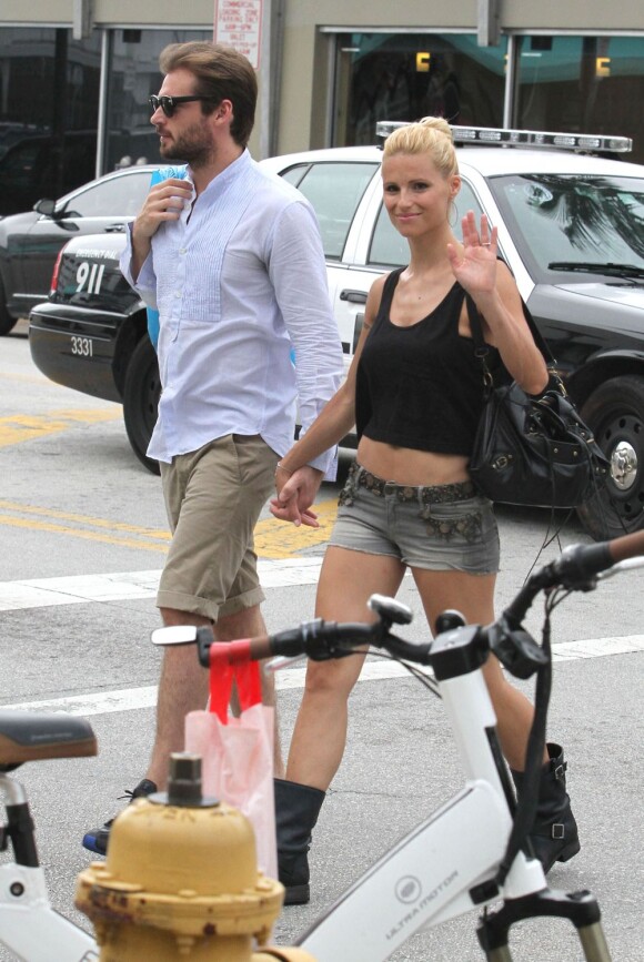 Michelle Hunziker et Tomaso Trussardi à Miami, juin 2012.