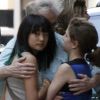 Woody Allen quitte son hôtel de Los Angeles avec ses filles Bechet et Manzie Tio, le 15 juin 2012.