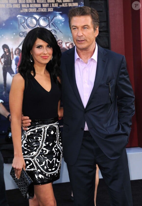 Alec Baldwin et sa fiancée Hilaria à Los Angeles le 8 juin 2012