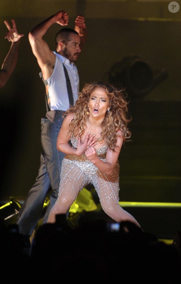 Jennifer Lopez en concert à Buenos Aires le 21 juin 2012