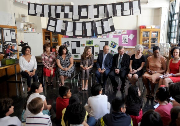 Letizia d'Espagne à New York le 22 juin 2012. Elle a été visiter l'école primaire Emily Dickinson