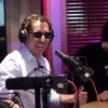Gad Elmaleh au micro de l'émission Hanouna le matin sur Virgin Radio, le mardi 26 juin 2012.