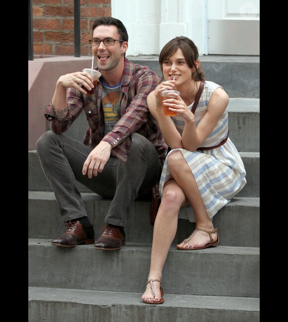 Keira Knightley et Adam Levine sur le tournage de Can a Song Save Your Life? à New York le 1er juillet 2012