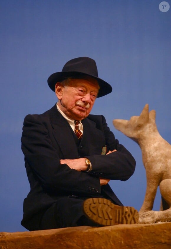 Maurice Chevit dans la pièce Le Vent des peupliers, en 2003. Le comédien, célèbre pour son rôle de Marius dans Les Bronzés font du ski, est mort le 2 juillet 2012 à 88 ans.