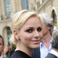 La princesse Charlene de Monaco était présente place Vendôme à Paris mardi 3 juillet 2012 pour l'inauguration de la boutique Louis Vuitton Joaillerie au 23, en présence du directeur artistique Lorenz Bäumer.
