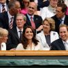 Kate Middleton et son mari le prince William étaient présents dans la royal box du court central de Wimbledon le 4 juillet 2012 pour voir la victoire expéditive de Roger Federer sur Mikhail Youzhny.