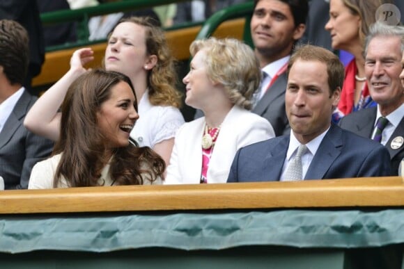 Le duc et la duchesse de Cambridge ont vu Roger Federer se qualifier pour les demi-finales de Wimbledon, sur le court central, le 4 juillet 2012.