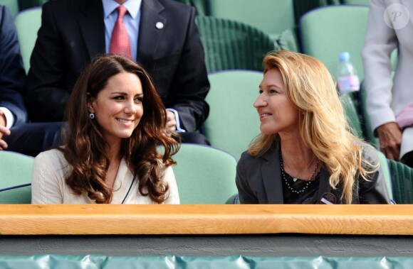 Kate Middleton avec Steffi Graf à Wimbledon le 4 juillet 2012