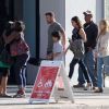 En famille, Megan Fox en compagnie de son mari Brian Austin Green et du fils de celui-ci, Kassius, à Los Angeles le 17 juin 2012