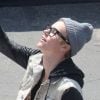 Justin Bieber, bonnet sur la tête, à Los Angeles, sur le tournage de son nouveau clip As long as you love me, le vendredi 6 juillet 2012.