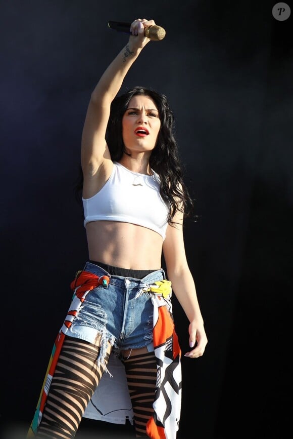 Jessie J sur scène à Londres, Wireless Festival, le 8 juillet 2012.