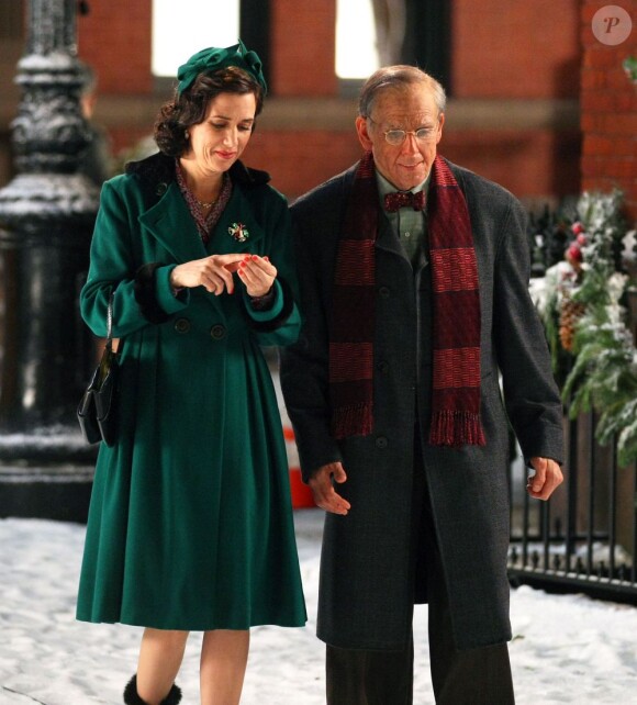 Kristen Wiig et Ben Stiller (si si, le vieil homme, c'est bien lui) sur le tournage de The Secret Life of Walter Mitty, à New York, le 14 juin 2012.