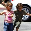 Emme et Max, les enfants de Jennifer Lopez le 15 mai à Calabasas